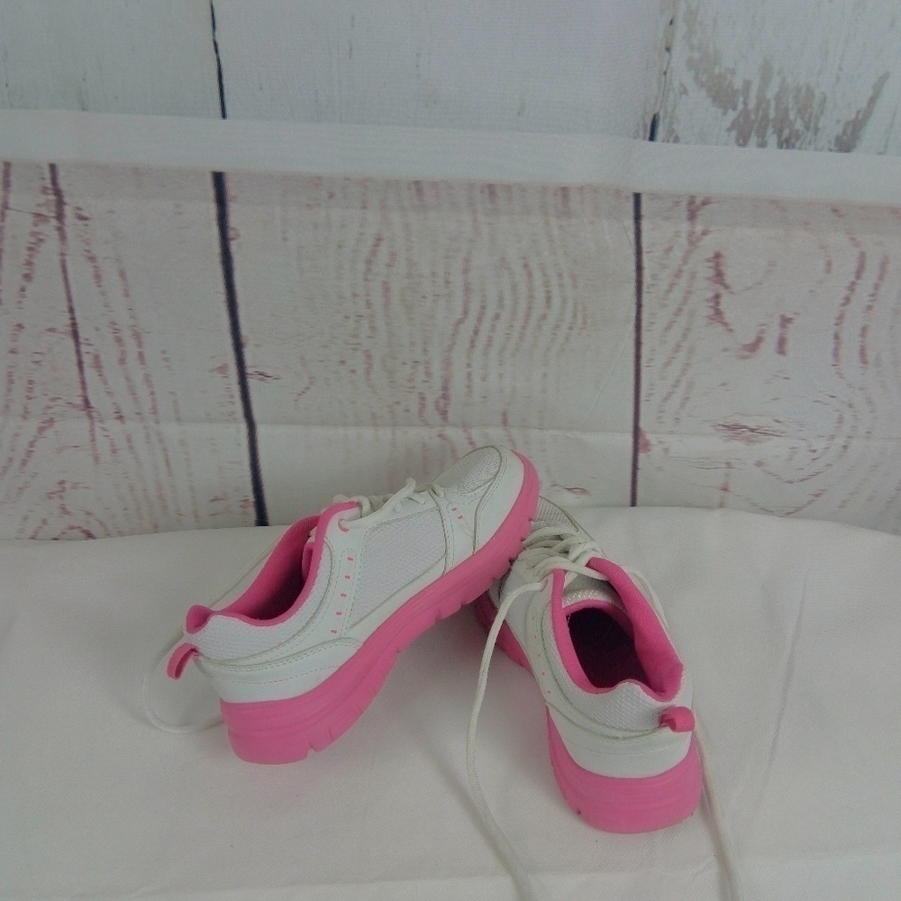 Women's Size 6.5 White Pink Athletic Shoes